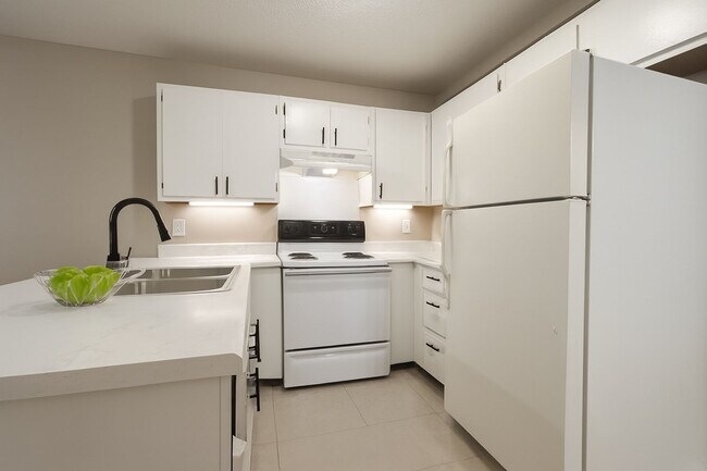 Building Photo - Recently Renovated Units in Killen, AL