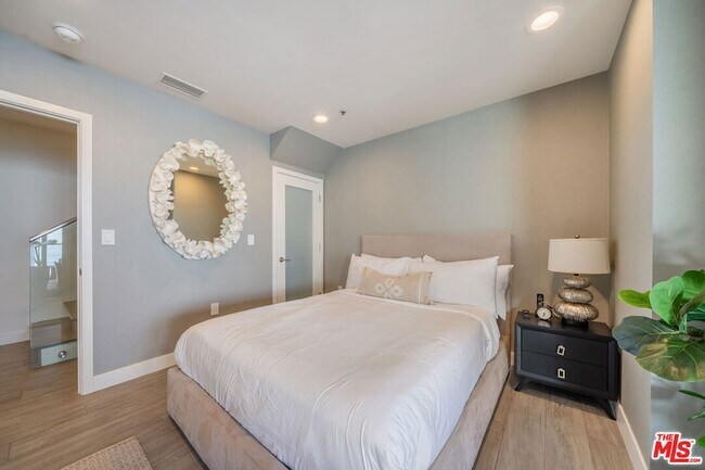 Building Photo - 26508 Latigo Shore Dr