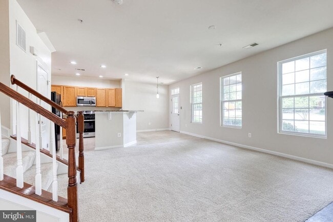 Building Photo - Welcome to Observation Drive! This lovely ...