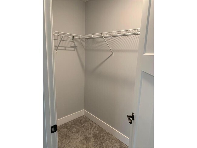 Building Photo - 770 Plum Tree Ln