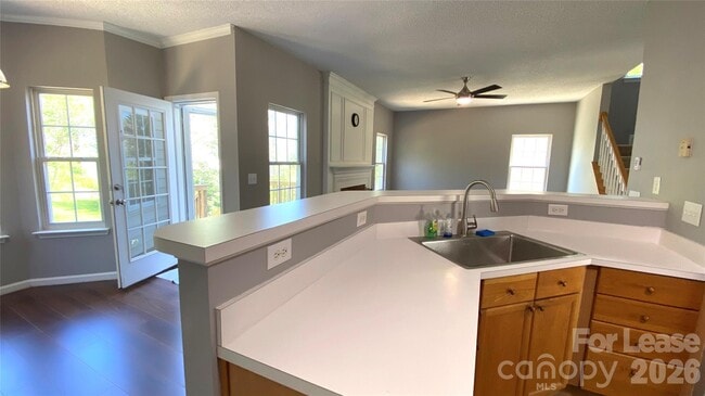 Building Photo - 127 Meadow Pond Ln