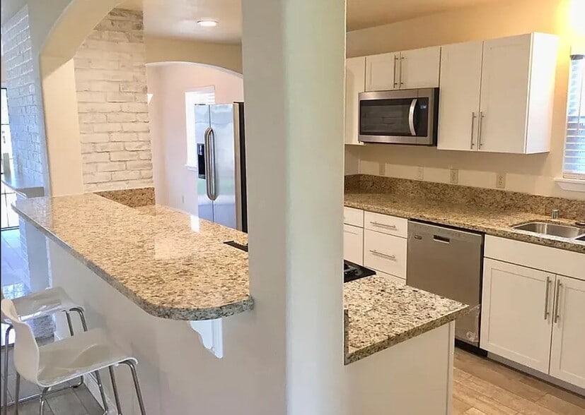 Building Photo - 2669 Chassella Way