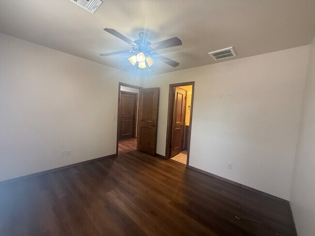 Building Photo - 118 Sahoma Terrace