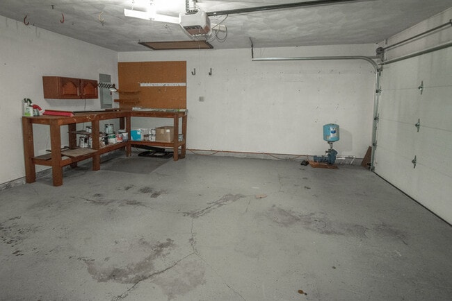 Building Photo - BEAUTIFUL HOME FOR RENT IN GLENWOOD AREA