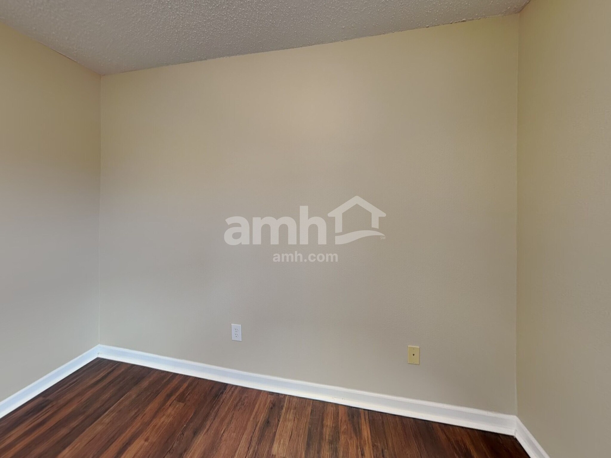 Building Photo - 12187 Running Springs Rd