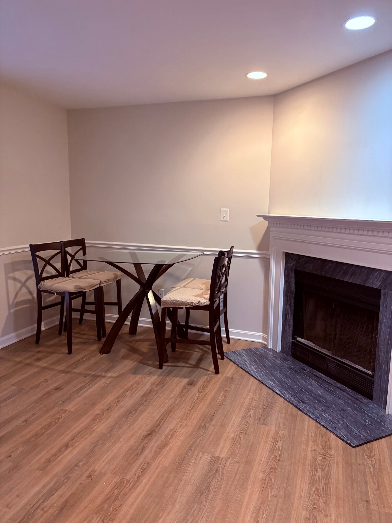 Building Photo - 21082 Gladstone Dr