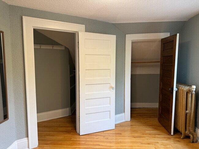 Building Photo - 780 Curfew St