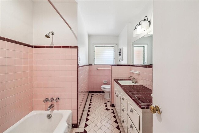 Building Photo - 5409 Libbey Dr