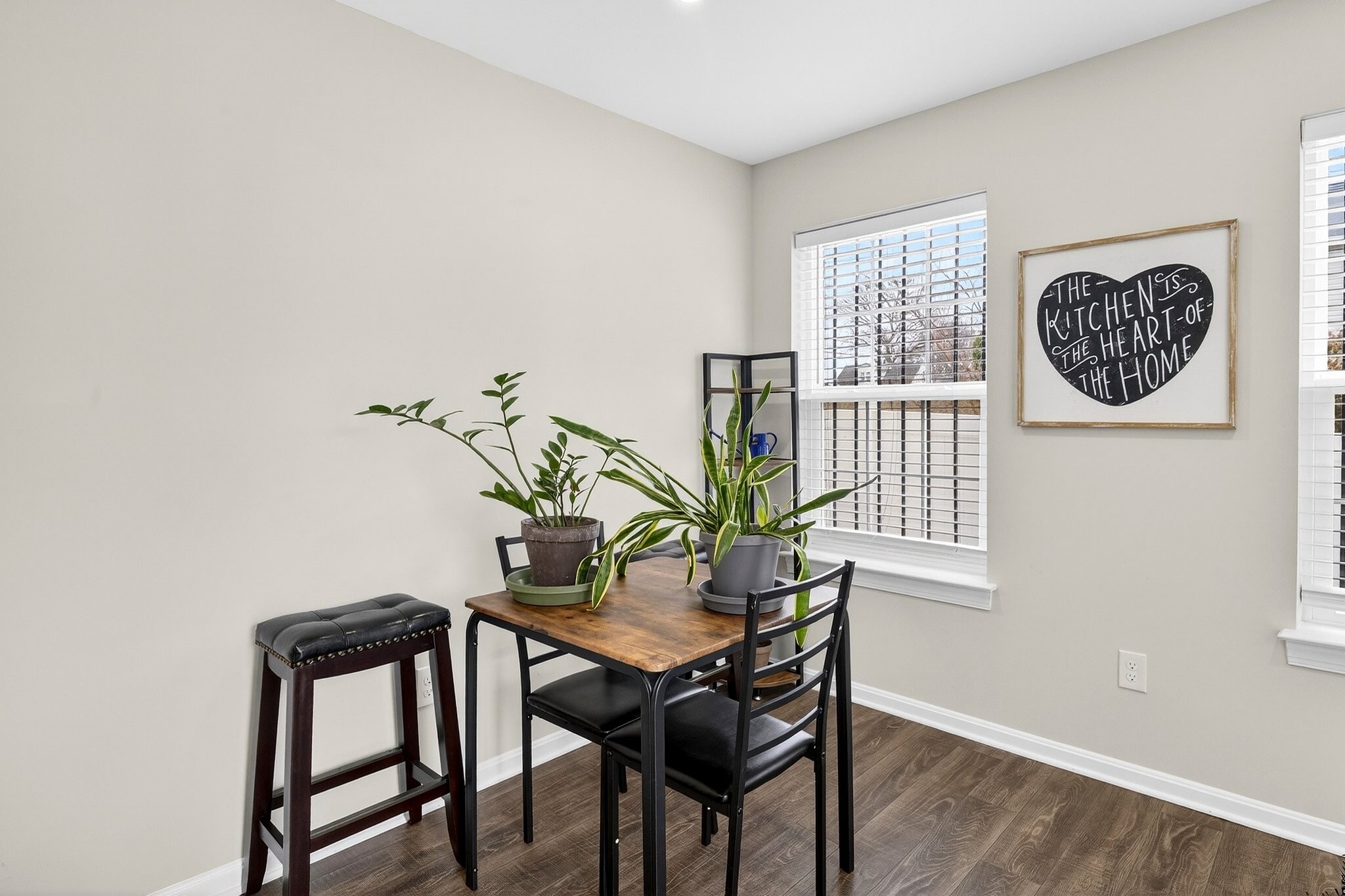 Building Photo - 4833 Gunther St