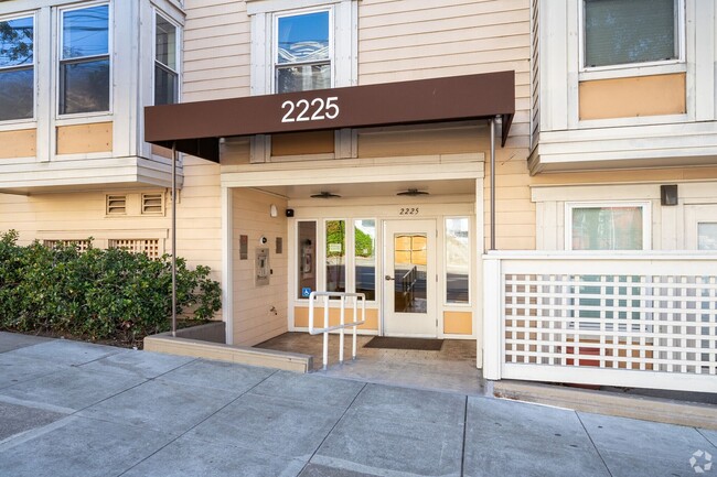 Primary Photo - Beautiful 1BRs+1BA Condo with al parking s...