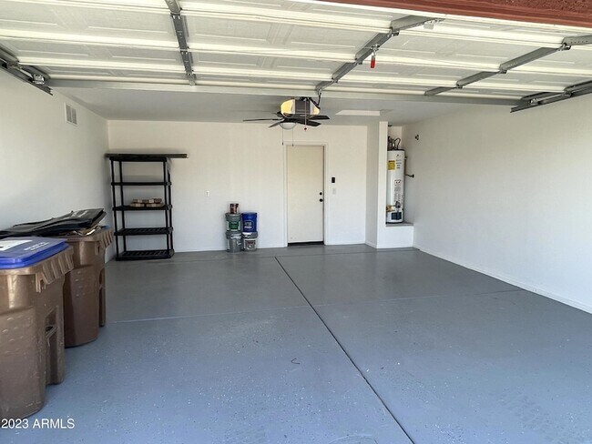 Building Photo - 1731 E Jeanne Ln