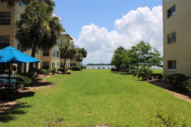 Building Photo - 3810 Gulf of Mexico Dr