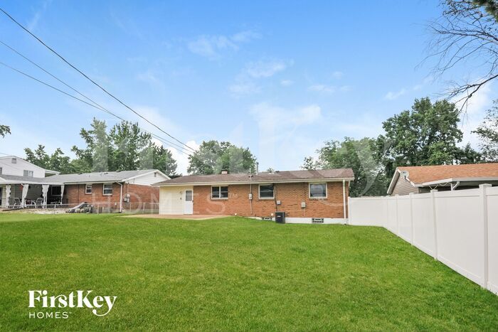 Building Photo - 7 Winded Way Ct