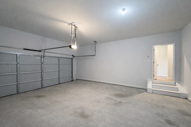 Building Photo - Spacious 5 Bedroom Dawsonville Home with Rare Basement Just Minutes from GA 400 and the Outlets