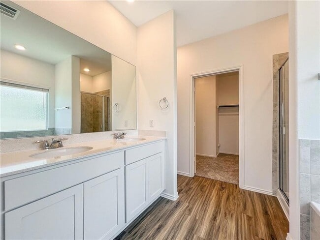 Building Photo - 1225 Toyah Dr