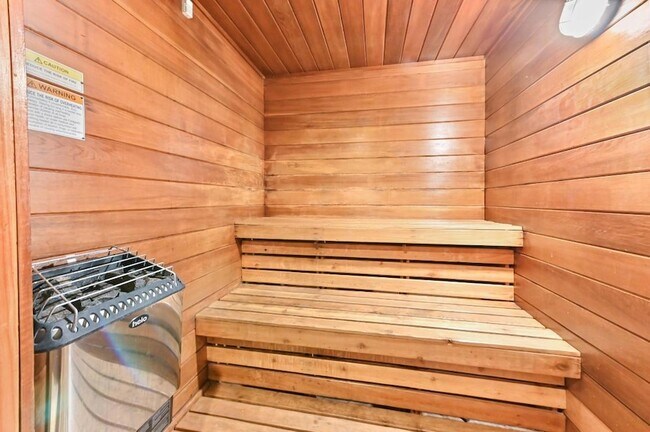 Building Photo - 1803 N Flagler Dr