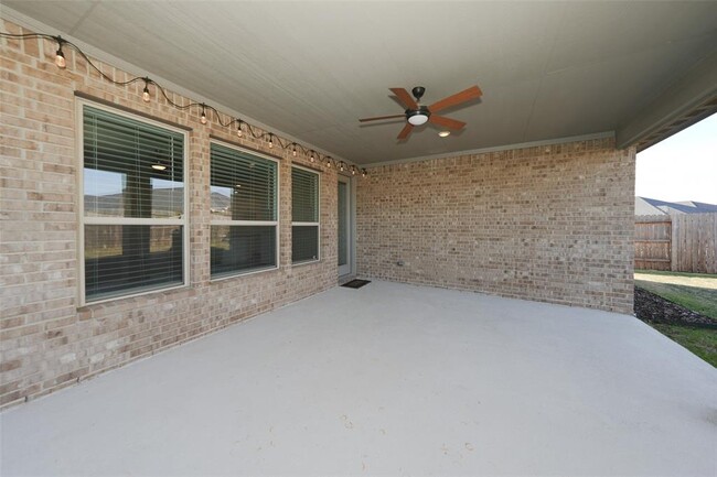 Building Photo - 5923 Pedernales Bend Ln