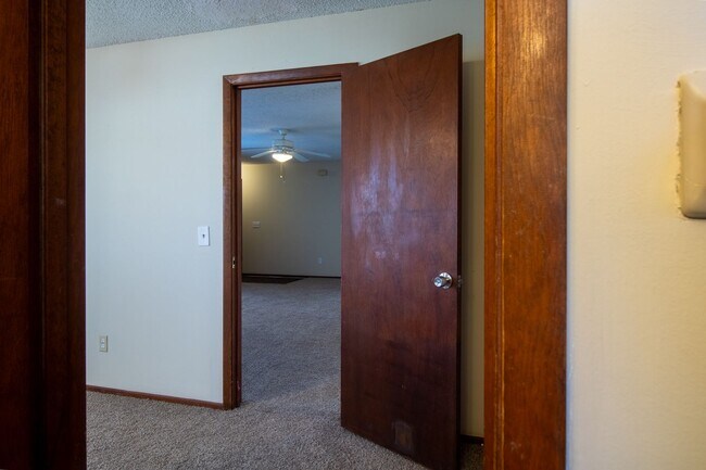 Building Photo - Move-In Ready 3-Bedroom, 2-Bathroom Rental...