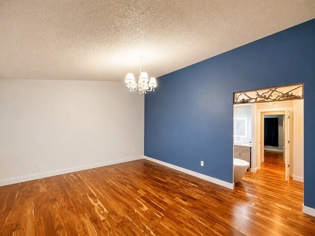 Building Photo - 716 Parkway Ct NE