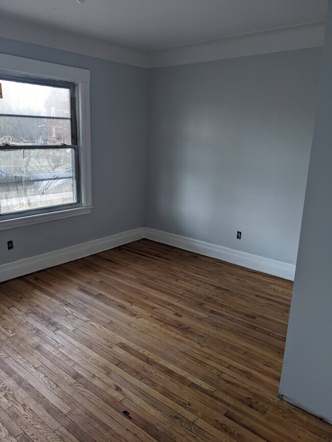 Bedroom - 222 Kenilworth St