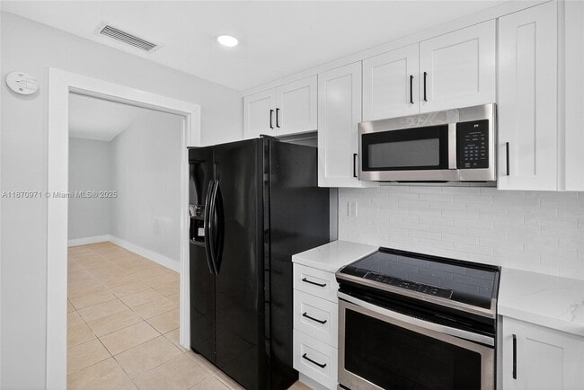 Building Photo - 10366 SW 208th Ln