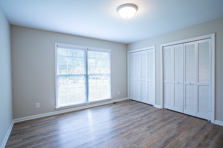 Building Photo - 2121 Cannon Way NW