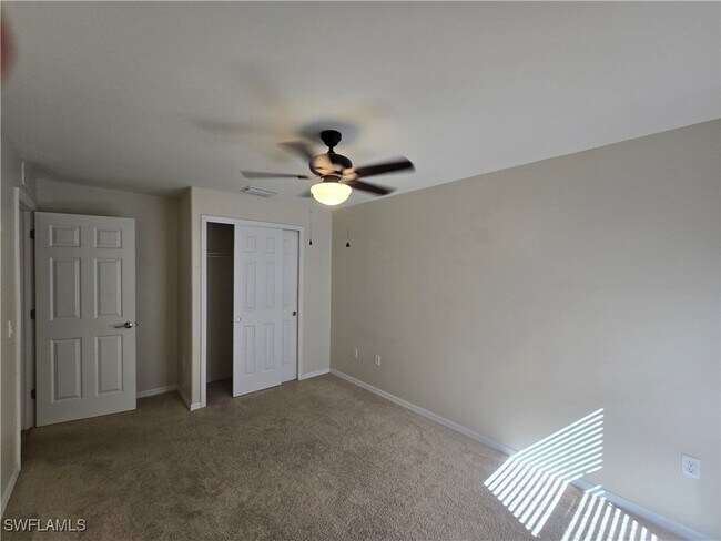 Building Photo - 2049 Fairmont Ln