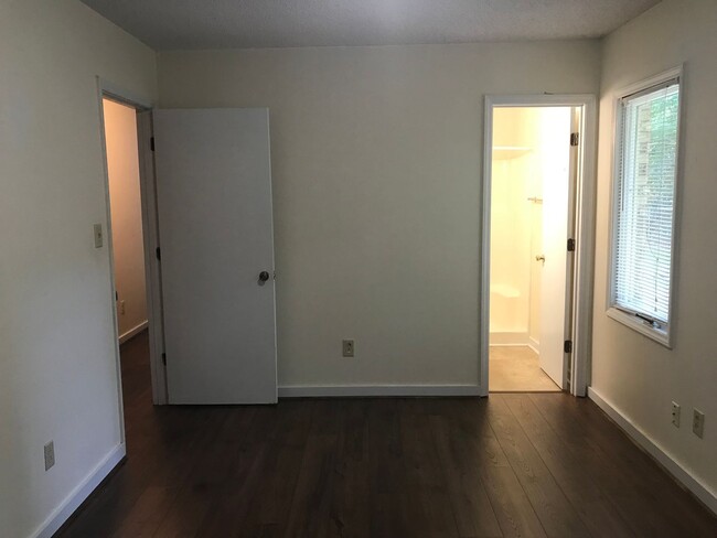 Building Photo - Havelock Home in College Park Subdivision