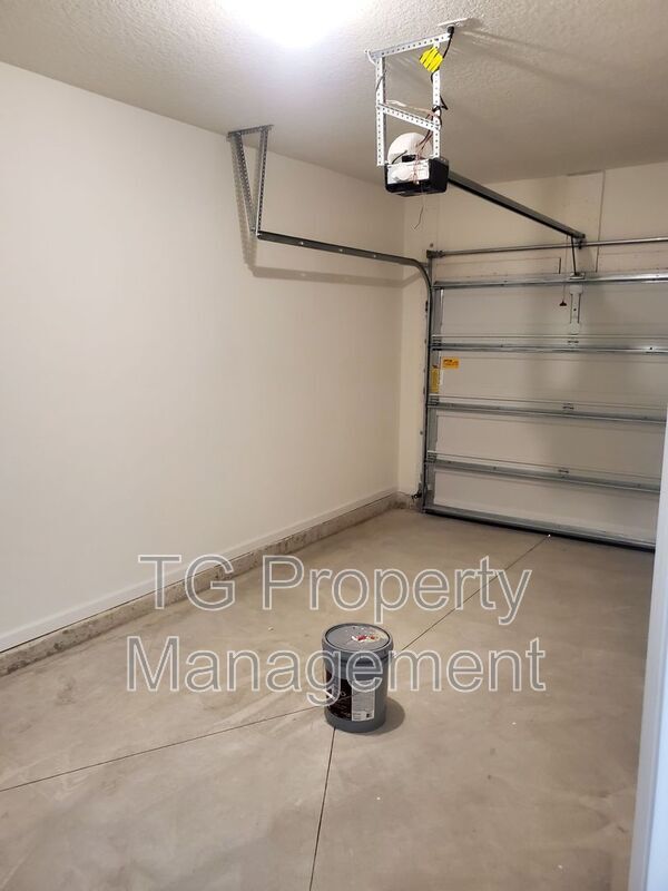 Building Photo - 270 Mustard Hl Ct