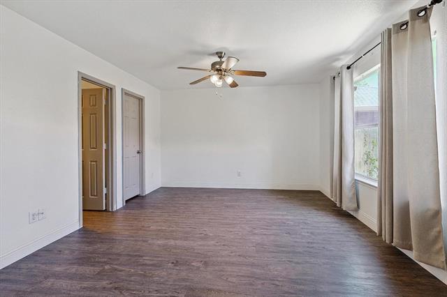 Building Photo - 10740 Irish Glen Trail