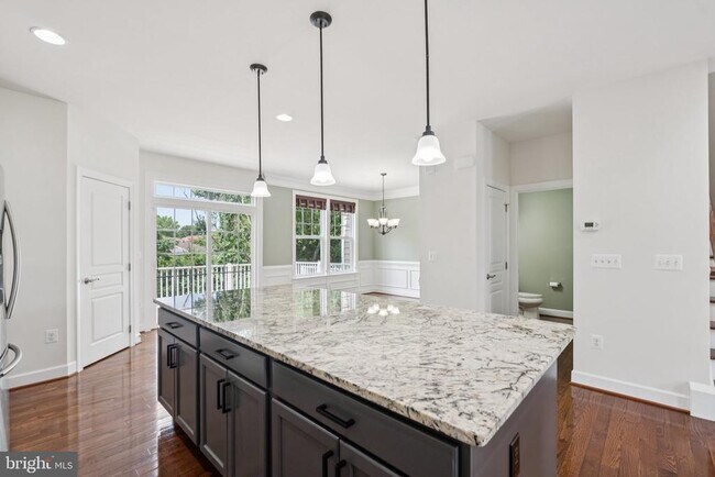 Building Photo - 10290 Greenspire Dr
