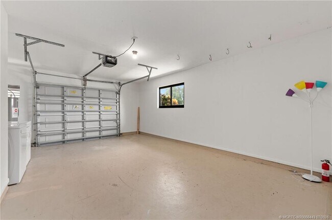 Building Photo - 1496 SE Colchester Cir