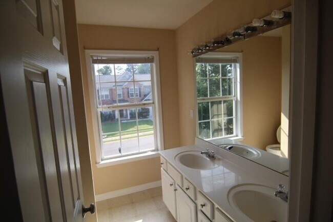 Building Photo - 8365 Grenadier Trail