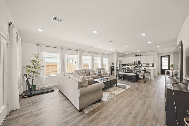 Building Photo - 3019 Live Springs Ct