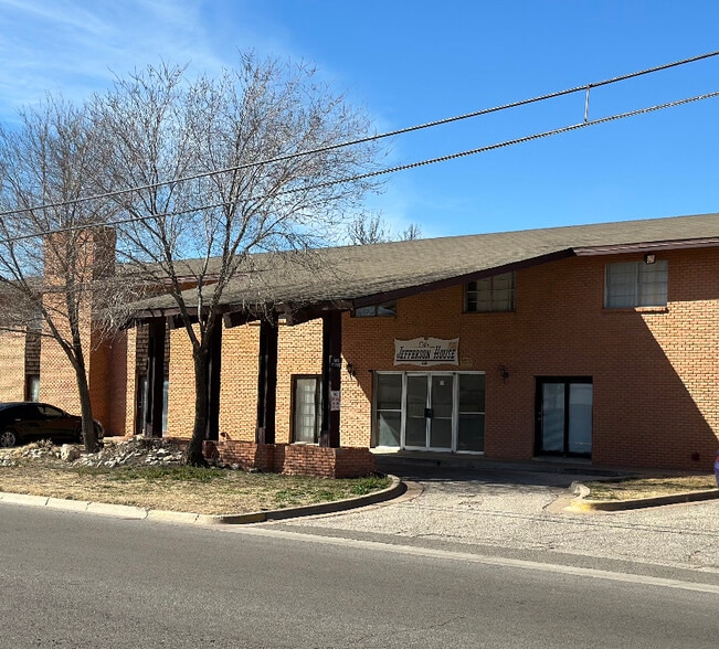 Jefferson House Apartments 2001 N Jefferson St Hobbs NM 88240