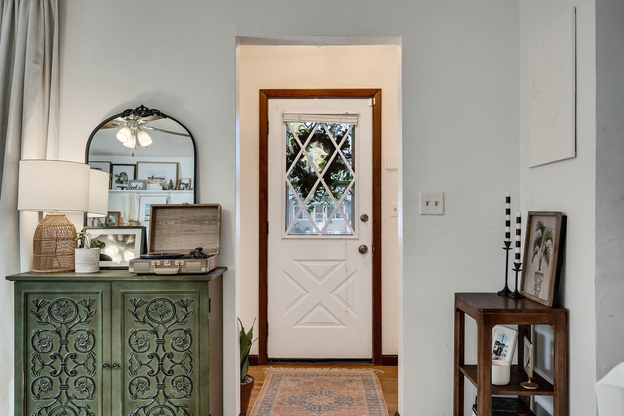 Building Photo - 2015 Wood St