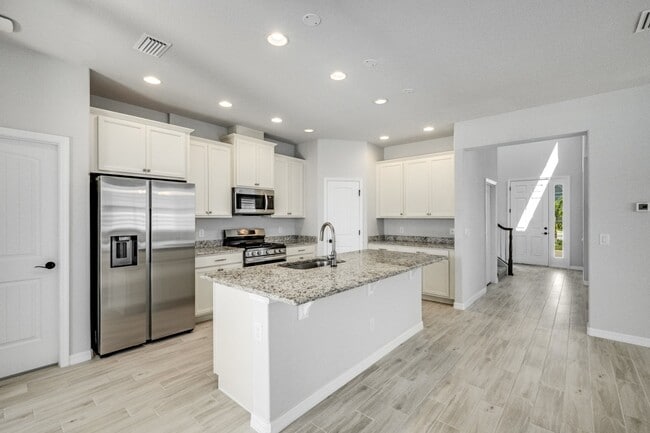 Building Photo - Beautiful home in Sierra Cove