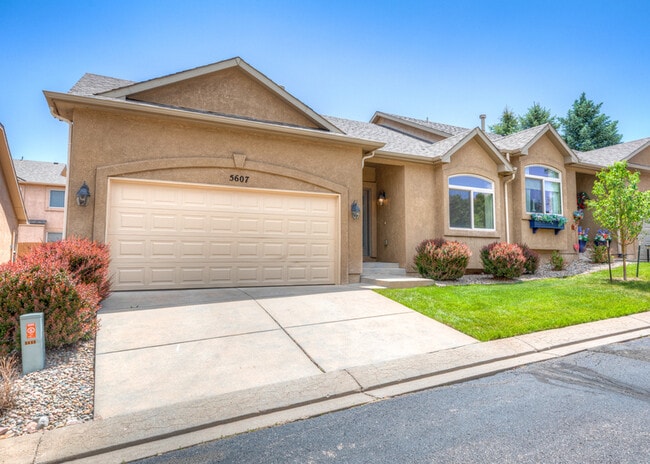 Building Photo - 5607 University Village View