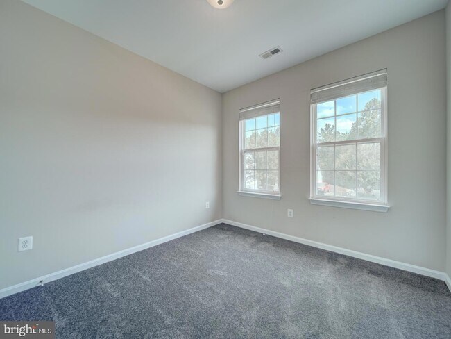 Building Photo - 6311 Hot Spring Ln