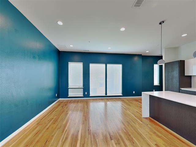 Building Photo - 1245 Gano St