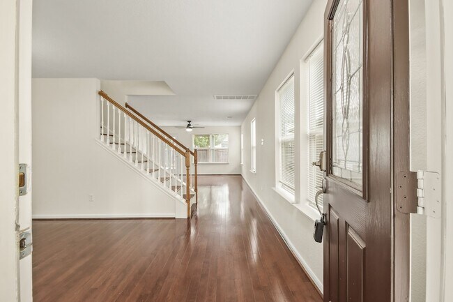 Building Photo - 255 Silky Leaf Dr