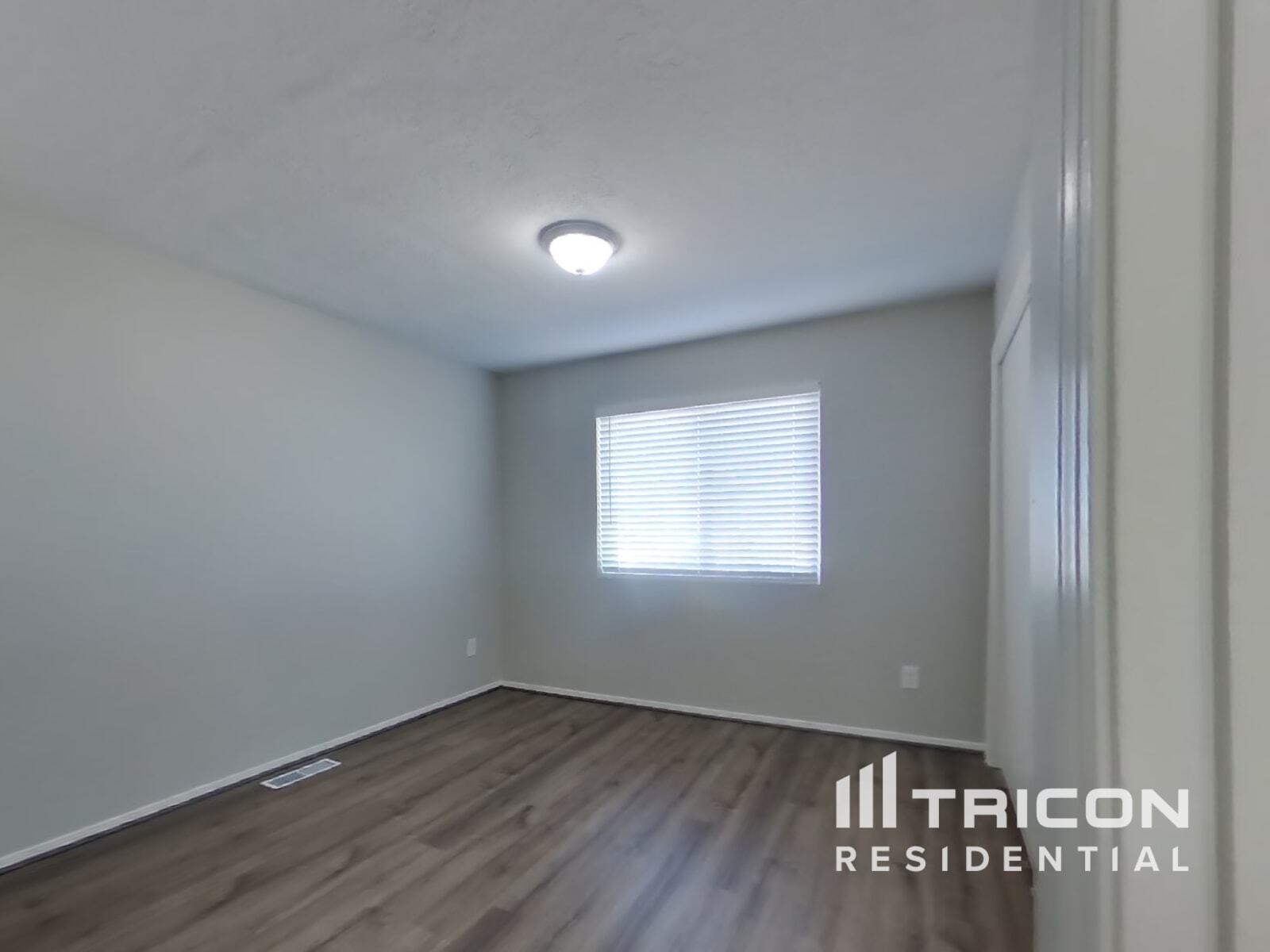 Building Photo - 931 Knox Ct NE