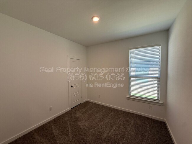 Building Photo - 2217 150th Pl