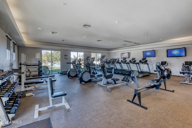 Building Photo - 20615 N Ventana Dr W