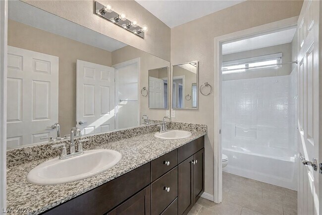 Building Photo - 2934 Caxton Grove Dr