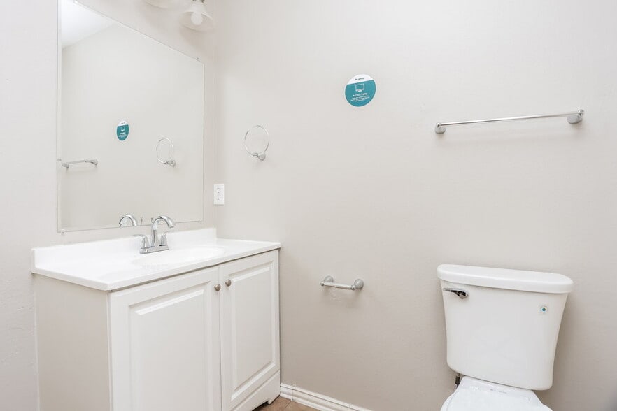 Building Photo - 213 Morningstar Ln