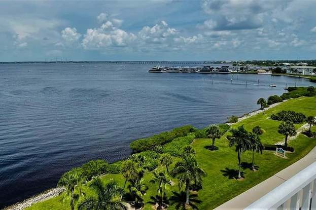 Building Photo - 1500 Park Beach Cir