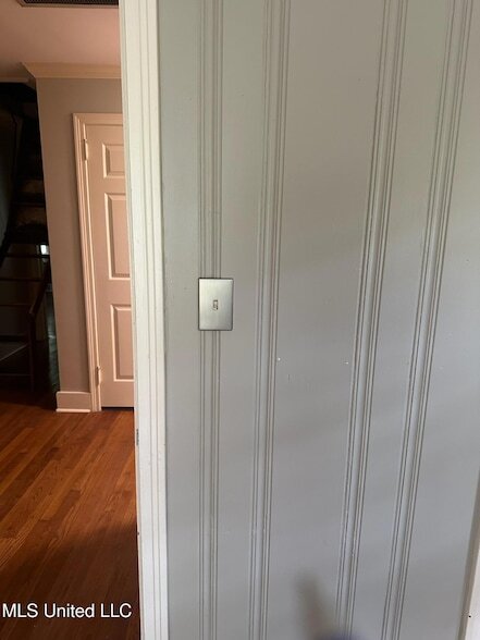 Building Photo - 3564 Cowan Pl