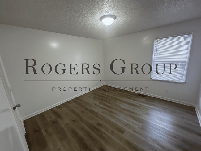 Building Photo - #450 - 611-613 Hicks Mill Rd Duplex