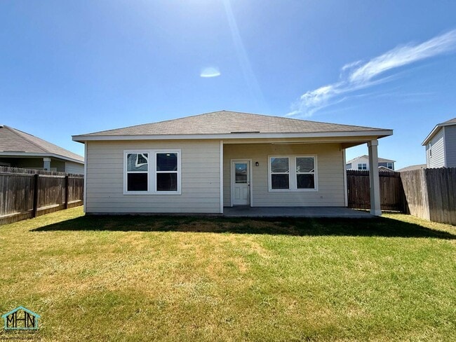 Building Photo - Beautiful 4-Bedroom 3-Bath Single Story Home Conveniently Located near Loop 1604, I-10, and FM 1516!